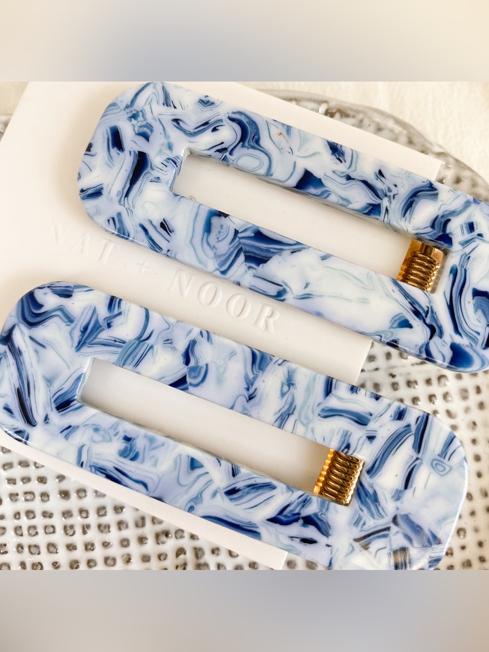NWOT Nat + Noor Hair Clips Modern Barrettes Thick Hair Ocean Blue & White Swirl